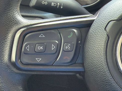 Used 2021 Jeep Gladiator Sport AWD/4WD image 25