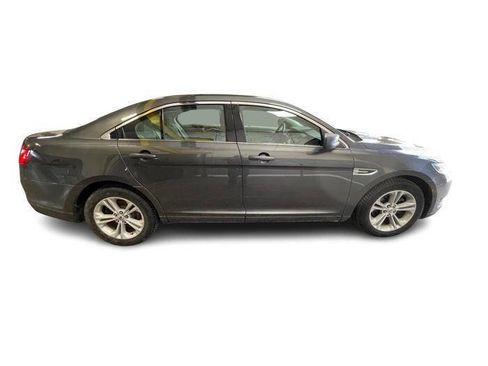 Used 2016 Ford Taurus SE image 7