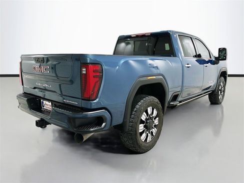 Certified 2024 GMC Sierra 2500 Denali w/ Denali Reserve Package image 8