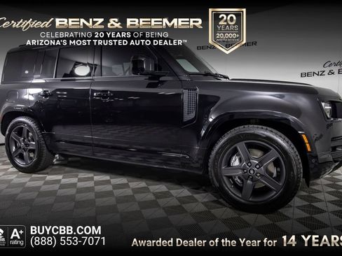 Used 2024 Land Rover Defender 110 X-Dynamic SE AWD/4WD image 1