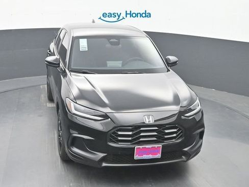 Used 2025 Honda HR-V Sport image 16