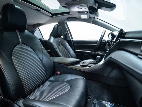 Certified 2023 Toyota Camry SE w/ Convenience Package image 14