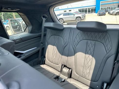 Used 2024 BMW X7 xDrive40i w/ Executive Package AWD/4WD image 49