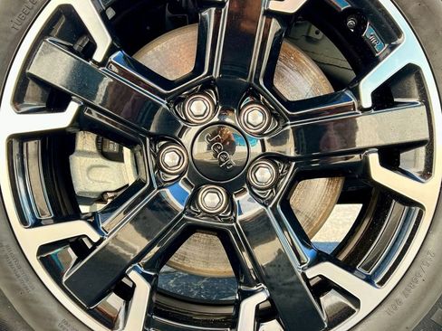 Used 2023 Jeep Renegade Trailhawk image 13