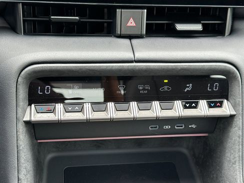 Used 2026 Lexus IS 350 F Sport w/ Accessory Package Z1 RWD image 23