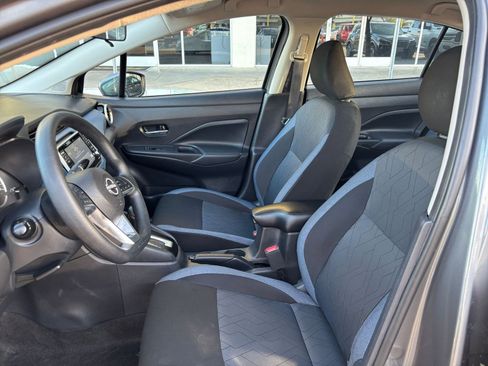 Used 2025 Nissan Versa SV image 24