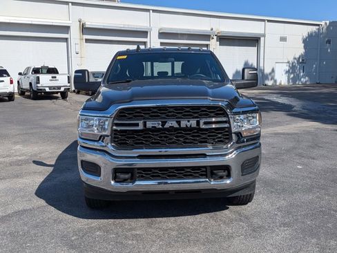 Used 2024 RAM 2500 Tradesman w/ Chrome Appearance Group AWD/4WD image 3