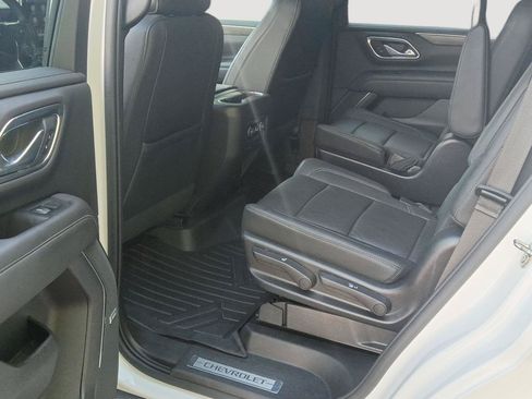 Used 2021 Chevrolet Tahoe LT w/ Luxury Package RWD image 21