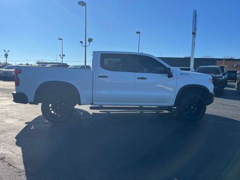 Used 2024 Chevrolet Silverado 1500 ZR2 image 6
