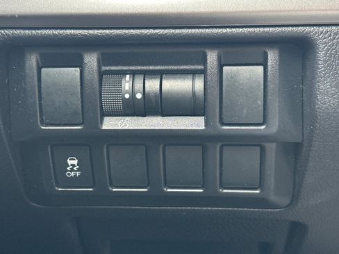 Used 2018 Subaru Outback 2.5i Premium image 41