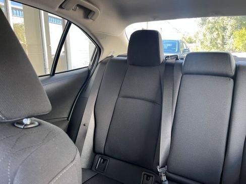 Used 2025 Toyota Corolla LE image 39