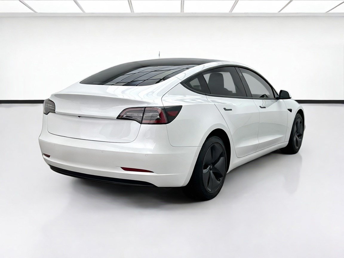Used 2021 Tesla Model 3 Standard Range Plus RWD image 4