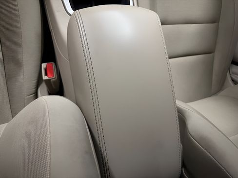 Used 2017 Jeep Grand Cherokee Laredo w/ Quick Order Package 2BE RWD image 15