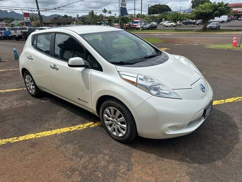 Used 2017 Nissan Leaf S w/ Charge Package image 2