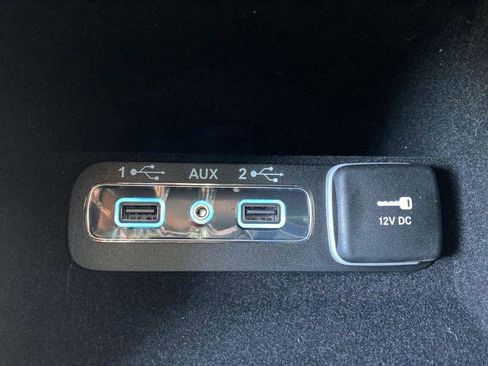 Used 2020 Jeep Grand Cherokee Limited image 14