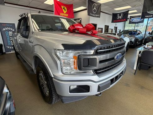 Used 2019 Ford F150 XLT w/ Equipment Group 302A Luxury AWD/4WD image 16