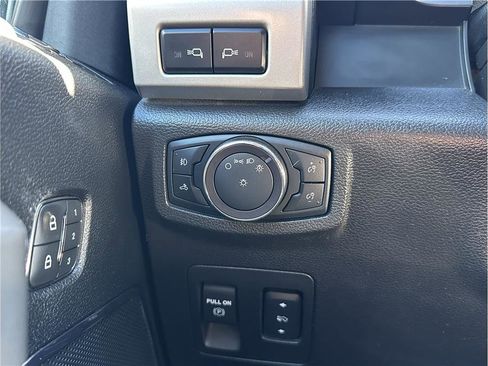 Used 2019 Ford F150 Lariat image 29