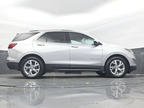 Used 2019 Chevrolet Equinox LT w/ Sun & Navigation Package FWD image 33
