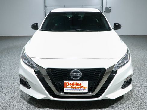Used 2021 Nissan Altima 2.5 SR FWD image 4
