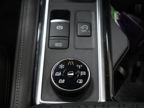 Used 2022 Nissan Pathfinder SL image 20