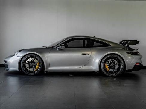Certified 2022 Porsche 911 GT3 image 2