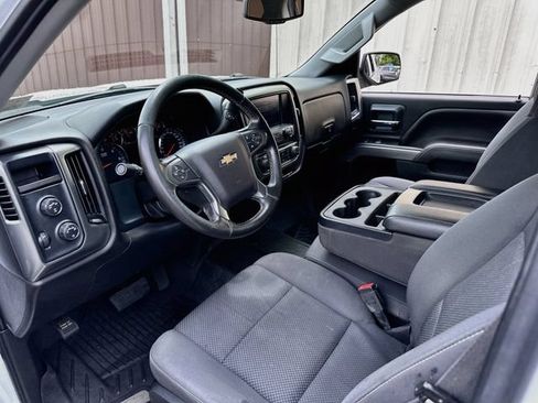 Used 2019 Chevrolet Silverado 1500 LT AWD/4WD image 9