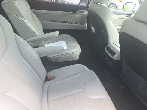 Used 2023 Hyundai Palisade Calligraphy w/ Cargo Package FWD image 13