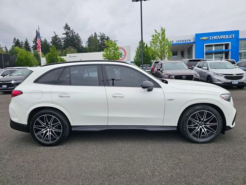 Used 2025 Mercedes-Benz GLC 43 AMG 4MATIC image 4
