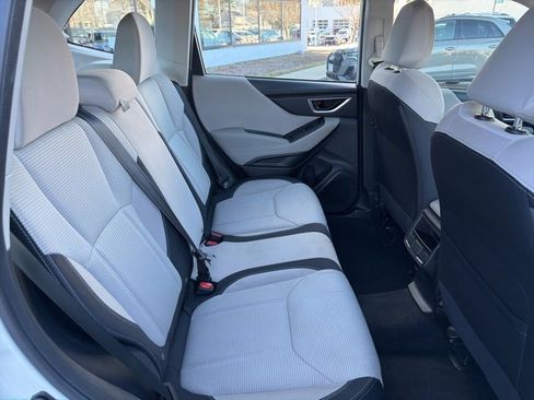 Used 2023 Subaru Forester Base image 25