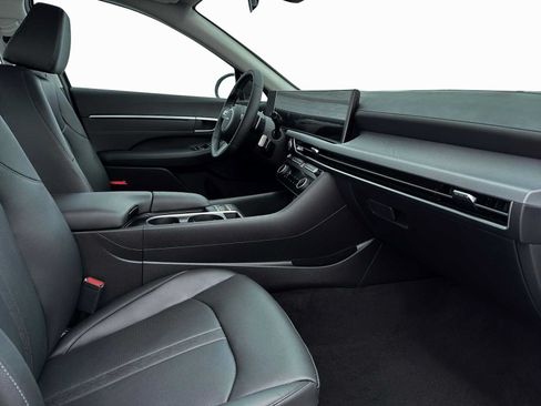 New 2026 Hyundai Sonata Limited FWD image 15