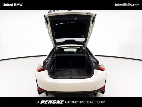 Used 2025 BMW i4 xDrive40i image 14