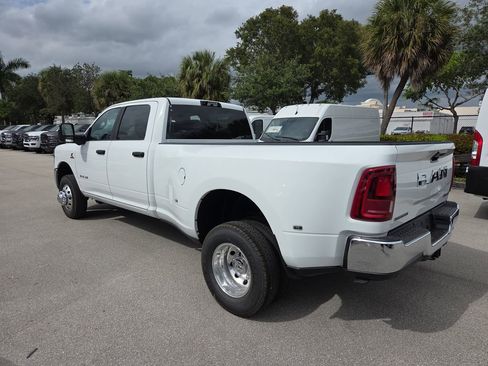 New 2026 RAM 3500 Big Horn AWD/4WD image 7