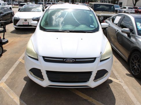 Used 2015 Ford Escape SE FWD image 4