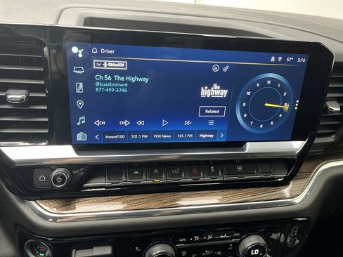 Certified 2024 Chevrolet Silverado 1500 RST w/ Rally Edition image 18