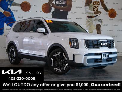 Used 2024 Kia Telluride S w/ S Sunroof Package