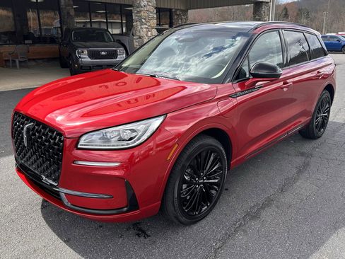 Used 2025 Lincoln Corsair Grand Touring w/ Equipment Group 302A image 2