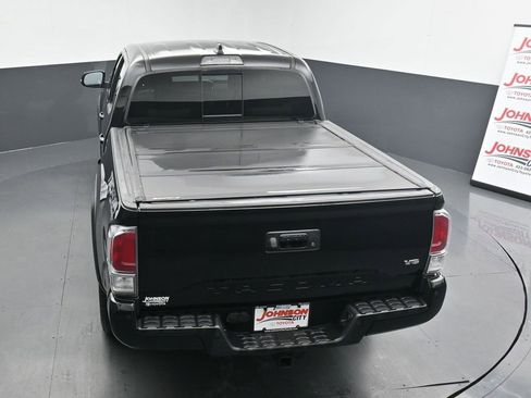 Used 2021 Toyota Tacoma TRD Off-Road image 35