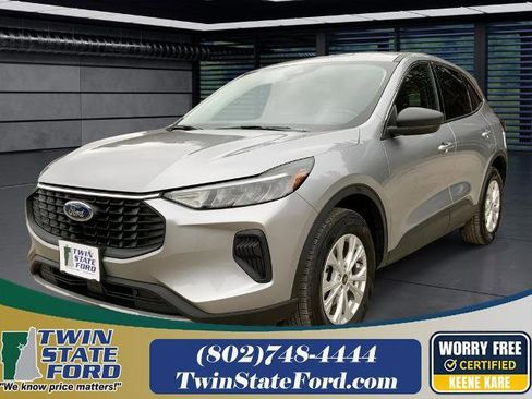 Certified 2024 Ford Escape Active image 1