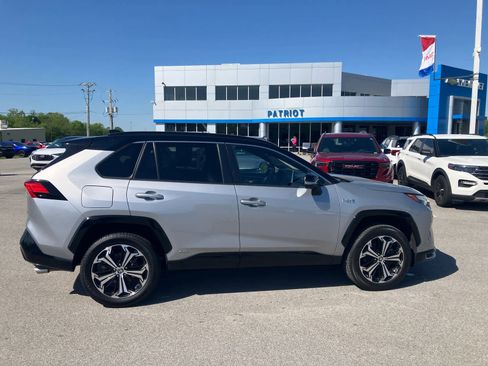 Used 2022 Toyota RAV4 XSE w/ Premium Package AWD/4WD image 8