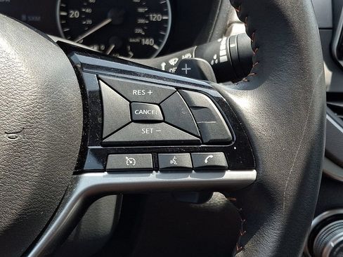Certified 2024 Nissan Altima 2.5 SR FWD image 23