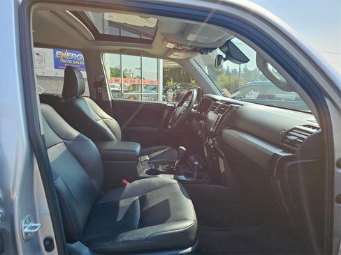 Used 2021 Toyota 4Runner Venture w/ Moonroof Package image 12