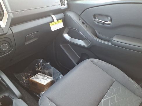 New 2026 Nissan Frontier SV image 24