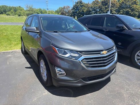 Used 2021 Chevrolet Equinox LT FWD image 1