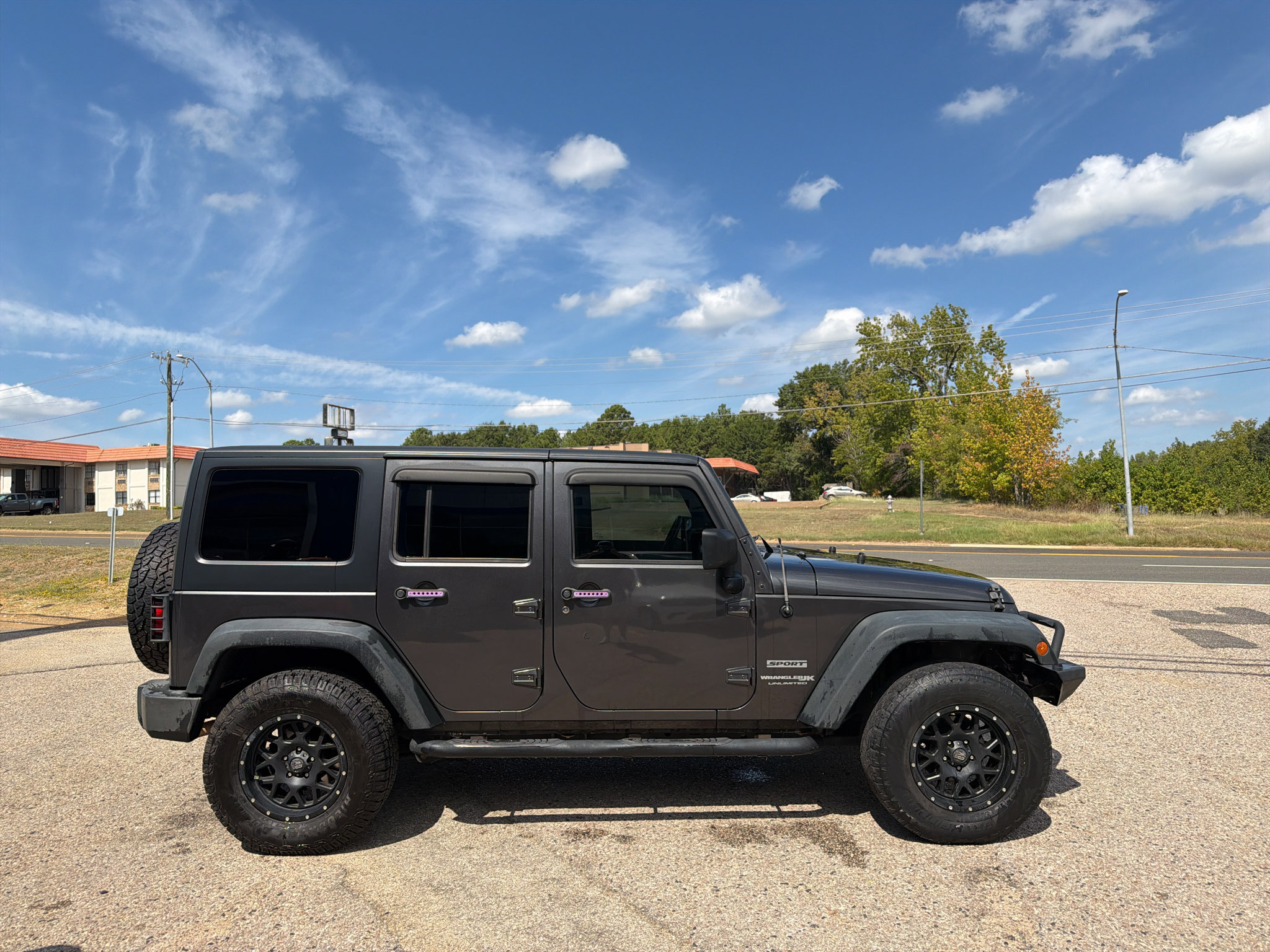 Used 2018 Jeep Wrangler Unlimited Sport S AWD/4WD image 21