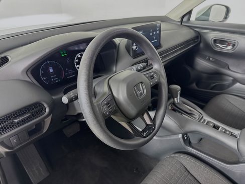 Certified 2026 Honda HR-V LX image 8