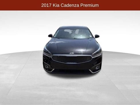 Used 2017 Kia Cadenza Premium w/ Luxury Package FWD image 2