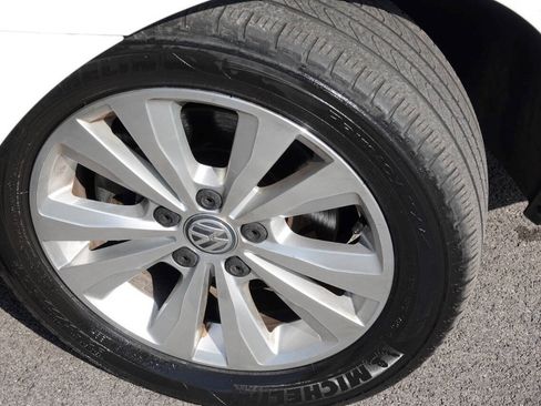 Used 2015 Volkswagen Golf TDI S FWD image 42