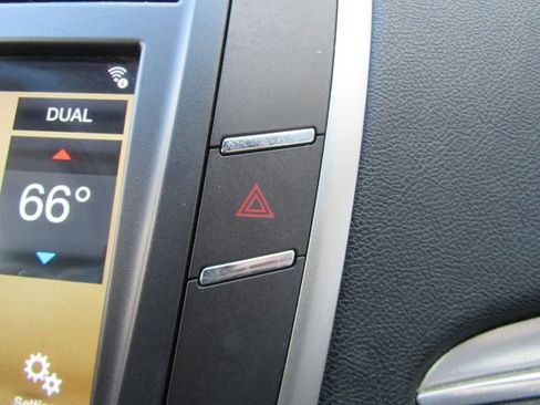 Used 2016 Lincoln MKC Premiere image 42