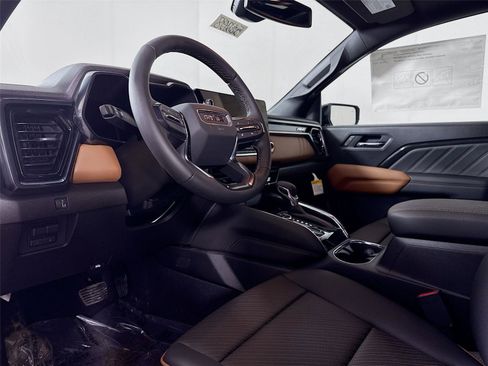 New 2026 GMC Canyon AT4 w/ Technology Plus Package image 4