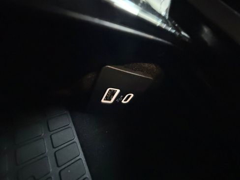 Used 2023 Lincoln Corsair Reserve w/ Equipment Group 202A image 31